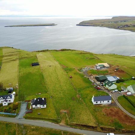 Lachie'S House Villa Staffin Eksteriør billede